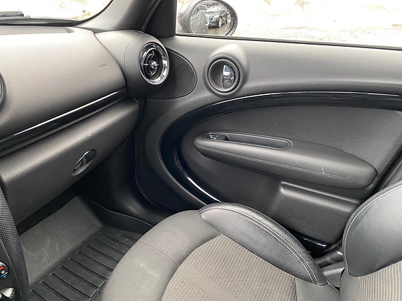 MINI Countryman Cooper D 29 of 30