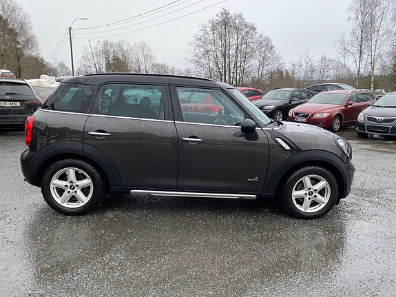 MINI Countryman Cooper D 8 of 30