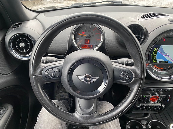 MINI Countryman Cooper D 18 of 30