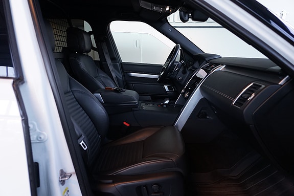 Land Rover Discovery 7 of 14