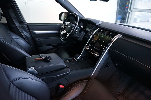 Land Rover Discovery 4 of 14