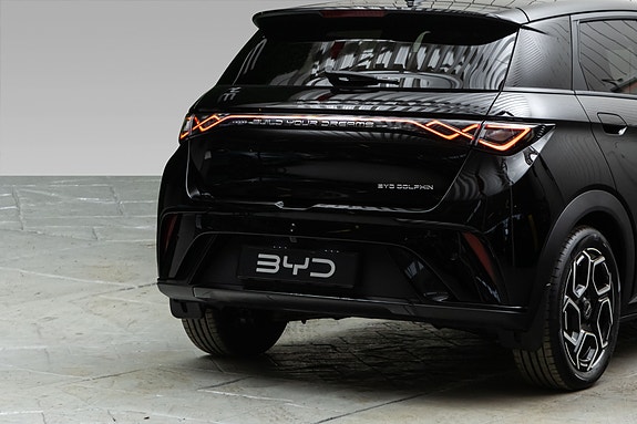 BYD Dolphin 8 of 29