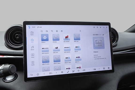 BYD Dolphin 15 of 29