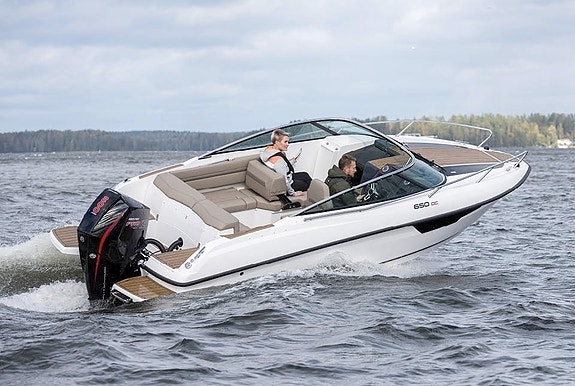 Flipper 650 DC med Mercury 200 Utstillingsmodell