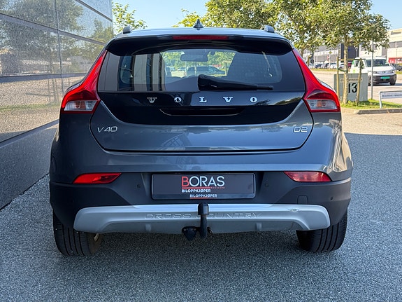 Volvo V40 Cross Country 4 of 5