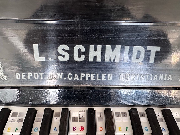 Product image 3 of 6