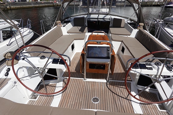 Jeanneau Yacht 57 26 of 30