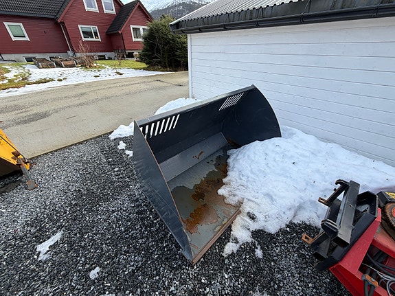 Avant 1800 snøskuffe