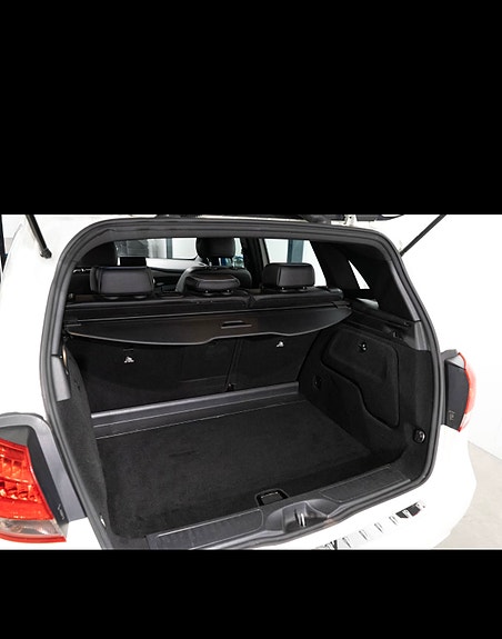 Mercedes-Benz B250 e 6 of 9