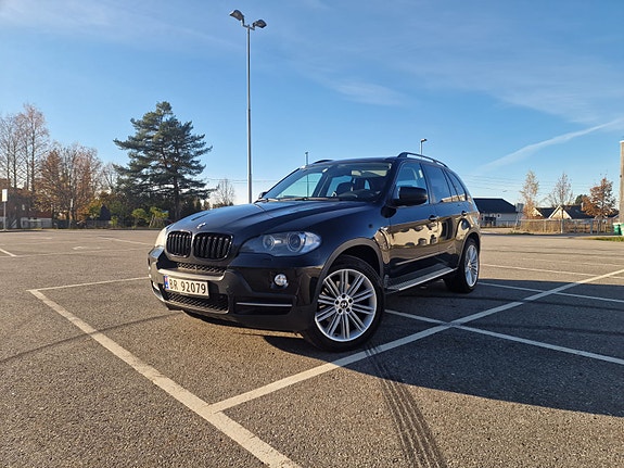 BMW X5 2 of 7