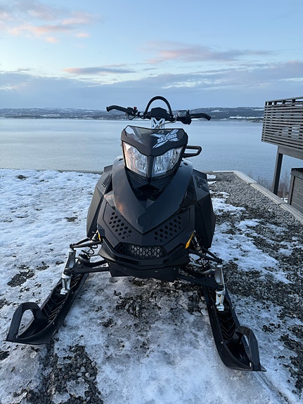 Ski-doo Summit Everest 600 4 of 5