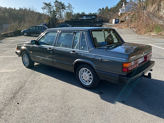 Volvo 740 14 of 30