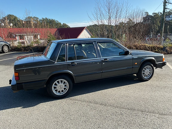 Volvo 740 13 of 30