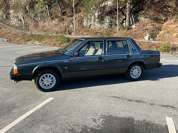 Volvo 740 17 of 30