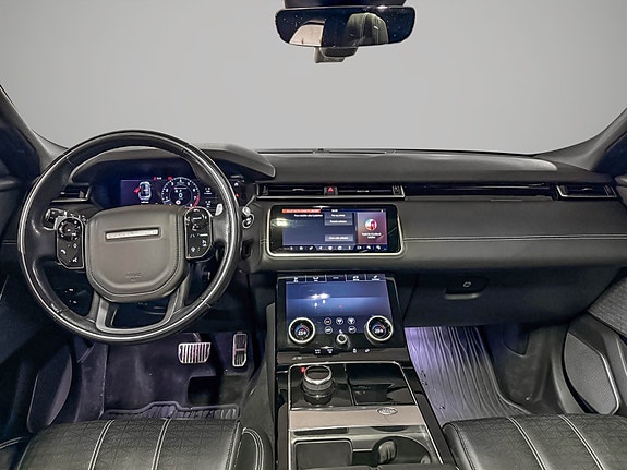Land Rover Range Rover Velar 14 of 26