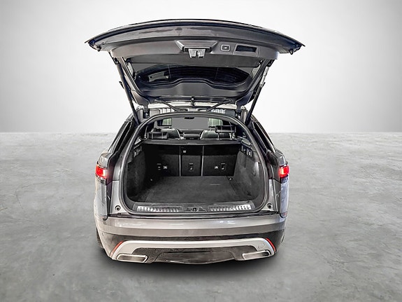 Land Rover Range Rover Velar 22 of 26