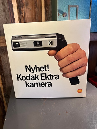 Original Kodak Ektra reklameskilt – analog 70/80-talls butikkreklame