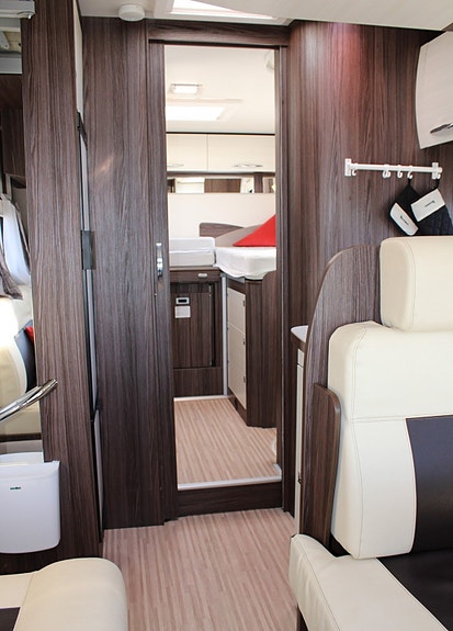 Benimar Tessoro 463 9 of 20
