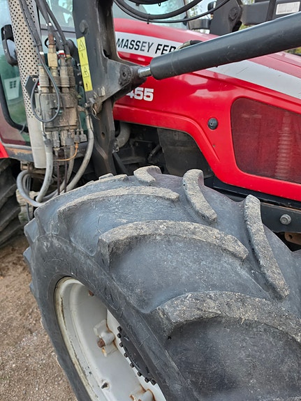 Massey Ferguson 5455  MVA-FRI 12 of 19