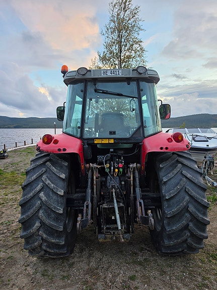 Massey Ferguson 5455  MVA-FRI 8 of 19
