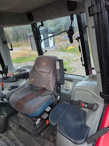 Massey Ferguson 5455  MVA-FRI 14 of 19