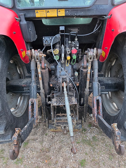 Massey Ferguson 5455  MVA-FRI 9 of 19