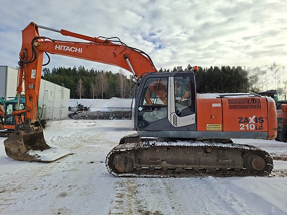 Hitachi ZX210LC - 3
