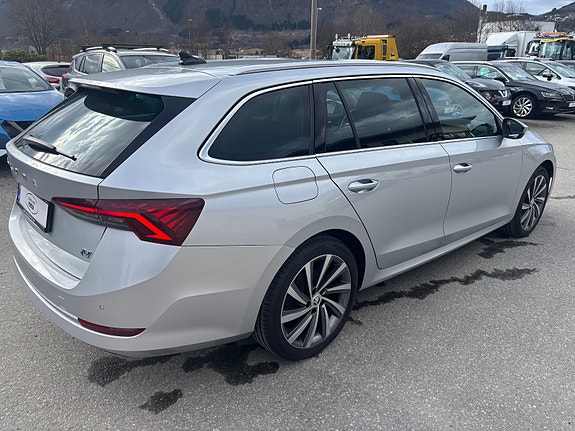 Skoda Octavia 4 of 5