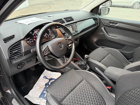 Skoda Fabia 10 of 19