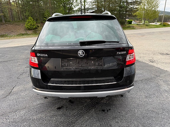 Skoda Fabia 4 of 19