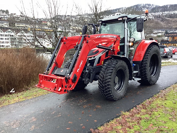 Massey Ferguson MF 5S.145Dyna‑6 Exclusive Premium‑traktor