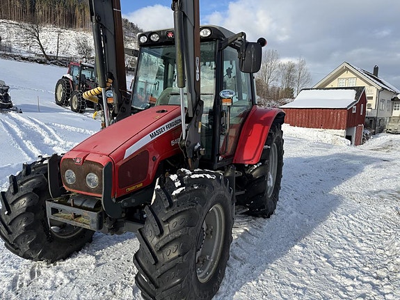 Massey Ferguson 5455