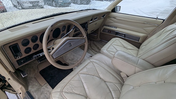 Chrysler New Yorker 29 of 30