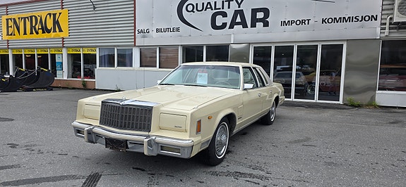 Chrysler New Yorker 19 of 30