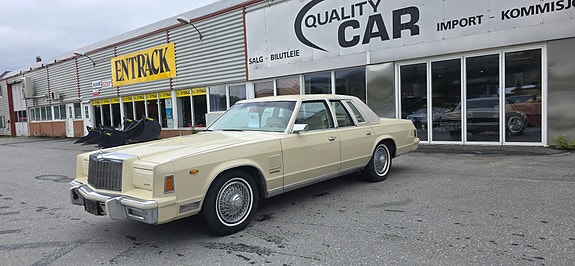 Chrysler New Yorker 17 of 30