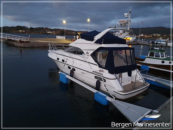 Skorgenes Monte Carlo 350 Exclusive Autopilot, hekk- og baugtrøster, ankervinsj