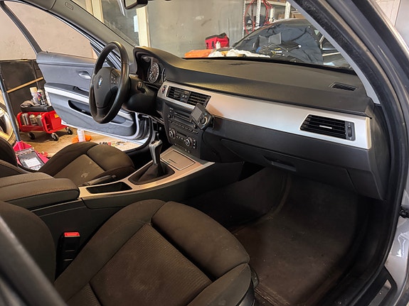 BMW 316i 14 of 21