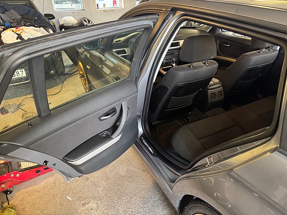 BMW 316i 19 of 21