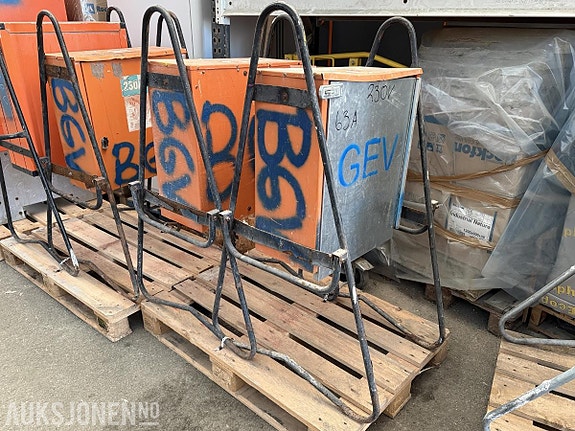 Andre 2 stk strømskap / fordelingsskap 230V og 63A med flere uttak