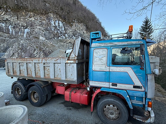 Volvo F12 kombibil