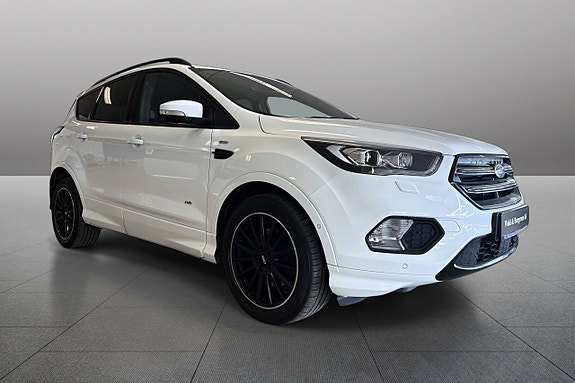Ford Kuga 2 of 5