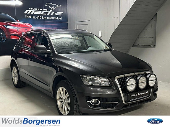 Audi Q5 2 of 5