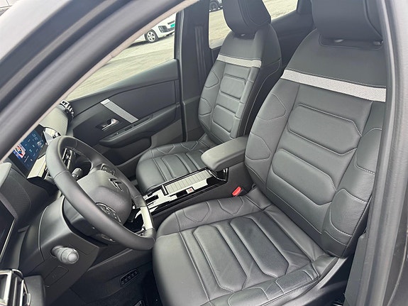 Citroen E-C4 X 15 of 30