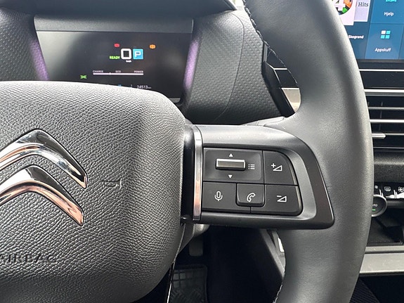 Citroen E-C4 X 23 of 30