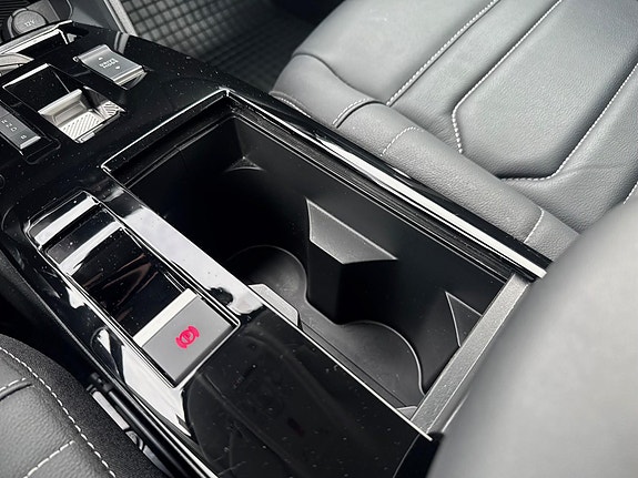 Citroen E-C4 X 27 of 30
