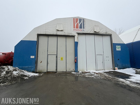 Andre Lagerhall – ca. 15 x 27 meter – med to industriporter