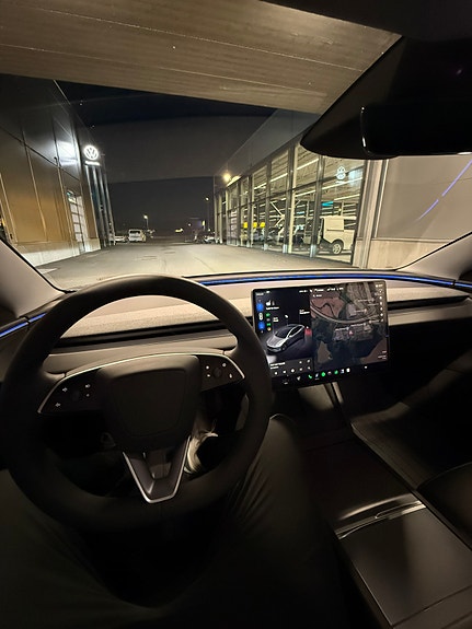 Tesla Model 3 12 of 18