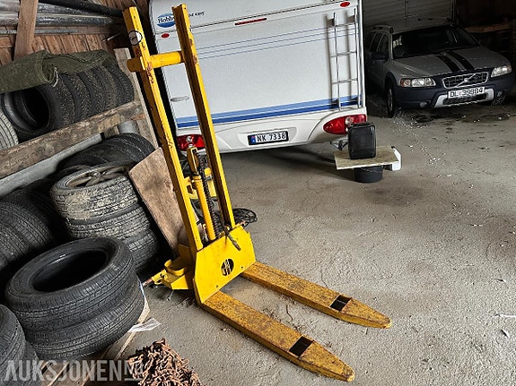 Bakmontert trucktårn til traktor