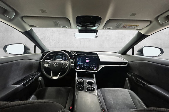 Lexus RZ450e 9 of 24