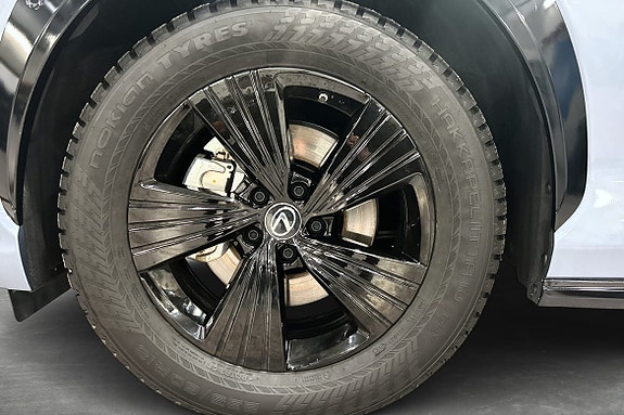 Lexus RZ450e 19 of 24